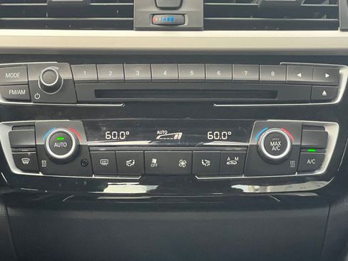 Used 2018 BMW 320i Sedan RWD image 17