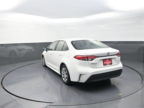 Used 2024 Toyota Corolla LE FWD image 55