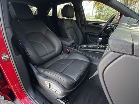 New 2026 Porsche Macan AWD/4WD image 18
