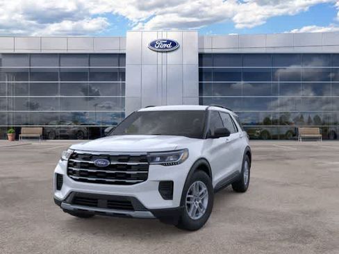 New 2026 Ford Explorer Active RWD image 2