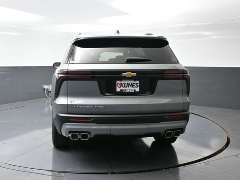 New 2026 Chevrolet Traverse LT w/ Driver Confidence Package image 8