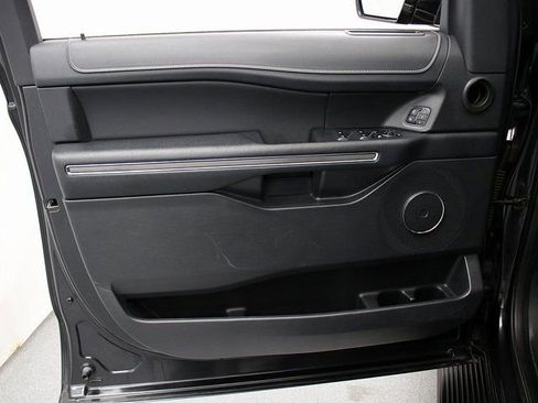 Used 2024 Ford Expedition Max XLT image 23