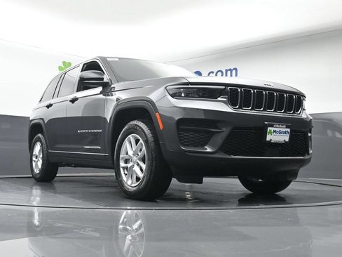 Used 2025 Jeep Grand Cherokee Laredo X w/ Luxury Tech Group I AWD/4WD image 30