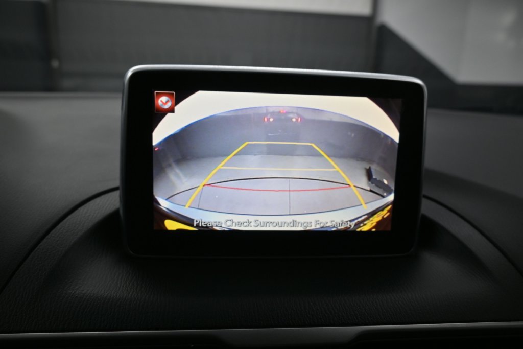 Used 2016 MAZDA MAZDA3 i Grand Touring FWD image 8
