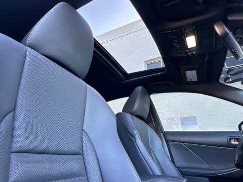 Certified 2022 Lexus IS 350 F Sport image 16