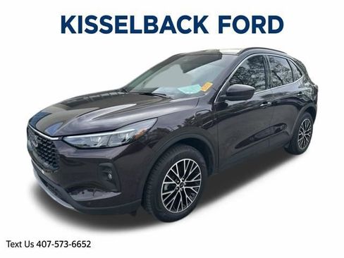 Used 2023 Ford Escape SE w/ PHEV Premium Package image 8
