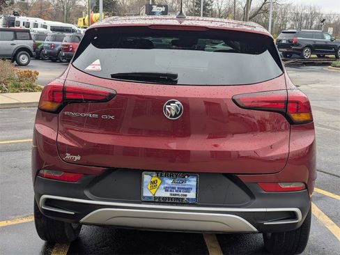 Used 2022 Buick Encore GX Preferred image 4