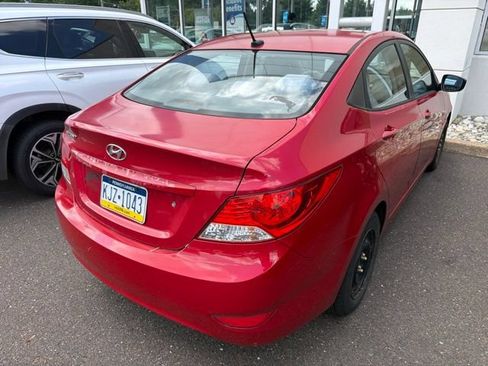 Used 2013 Hyundai Accent GLS FWD image 11