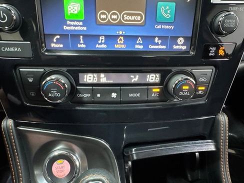 Used 2021 Nissan Maxima SR FWD image 22