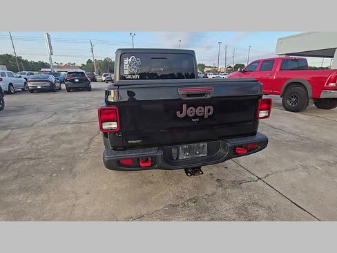 Used 2022 Jeep Gladiator Rubicon w/ Trailer Tow Package image 31