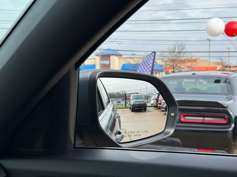 Used 2022 Volkswagen Atlas Cross Sport SE image 49