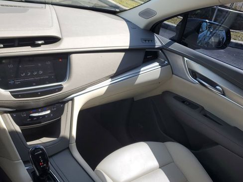 Used 2021 Cadillac XT5 Premium Luxury image 20