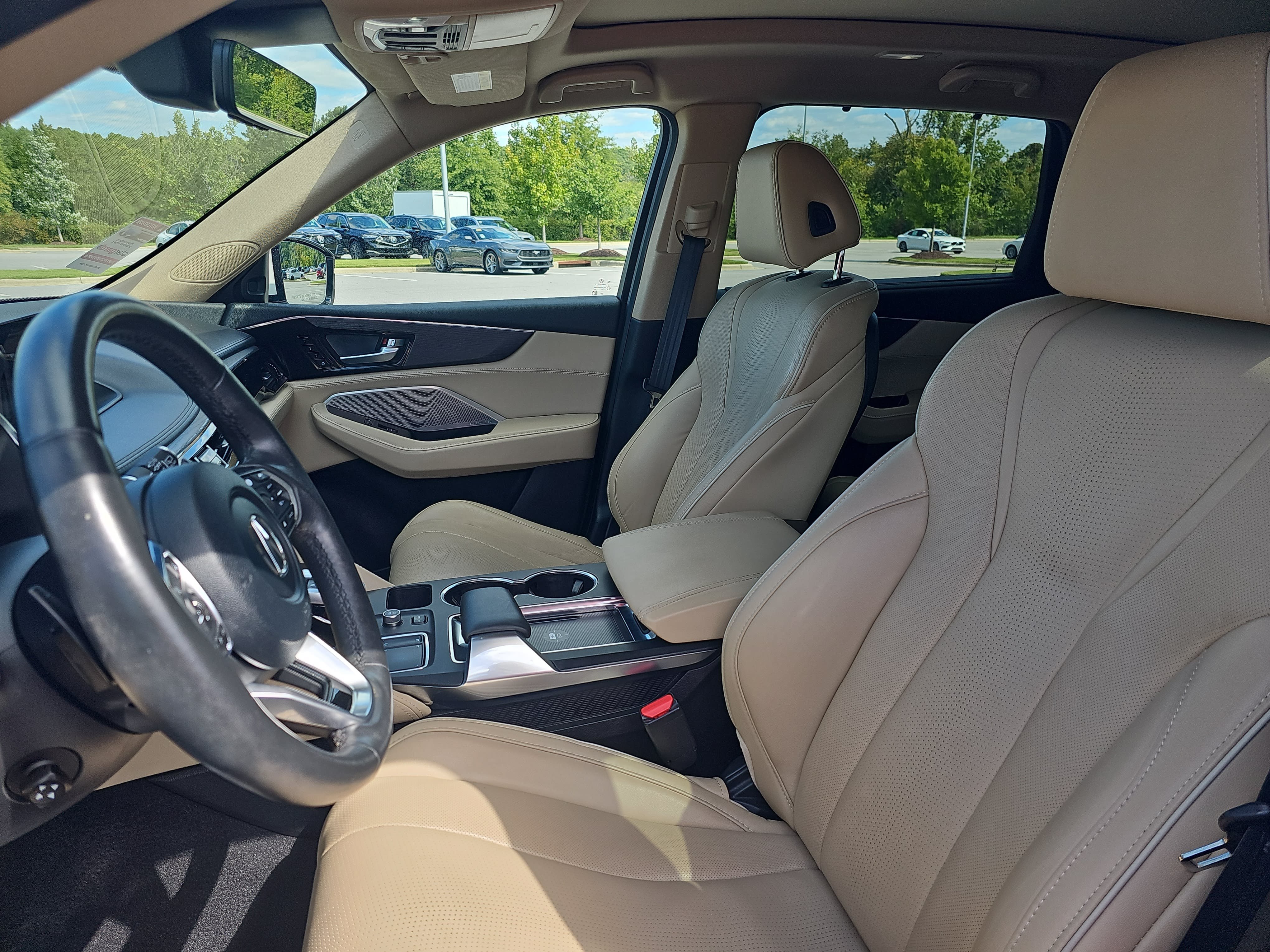 Used 2024 Acura MDX w/ Advance Package AWD/4WD image 16