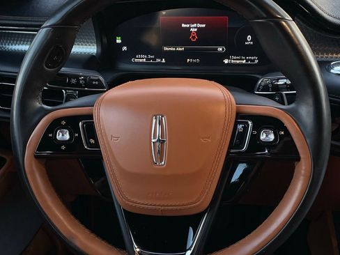 Used 2020 Lincoln Aviator Black Label w/ Dynamic Handling Package AWD/4WD image 12