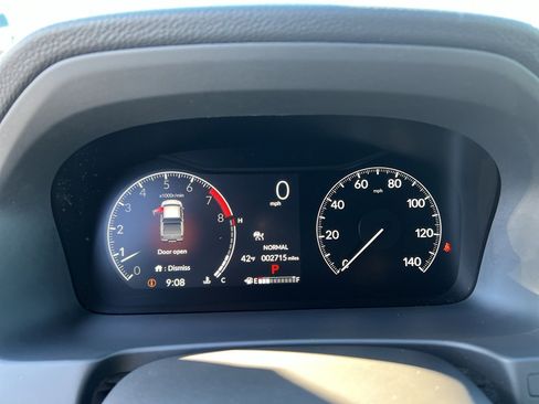 Certified 2025 Honda Ridgeline TrailSport+ image 14