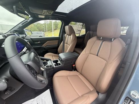 New 2025 Toyota 4Runner Limited image 24