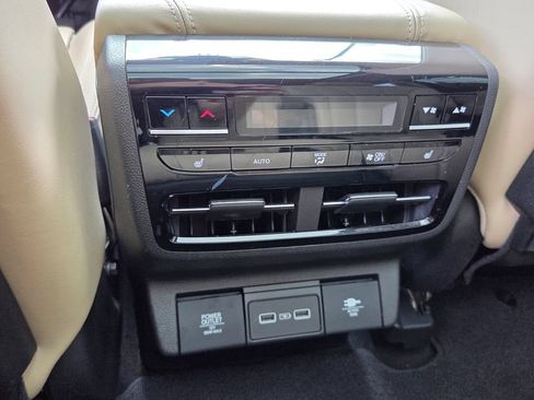 Used 2022 Acura MDX w/ Advance Package AWD/4WD image 7