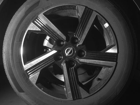 Used 2025 Nissan Sentra SV image 15