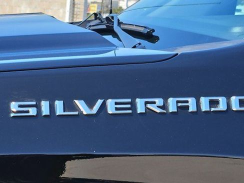 Used 2022 Chevrolet Silverado 1500 LT image 32