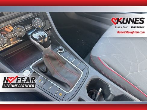 Used 2024 Volkswagen Jetta GLI 40th Anniversary Edition image 34