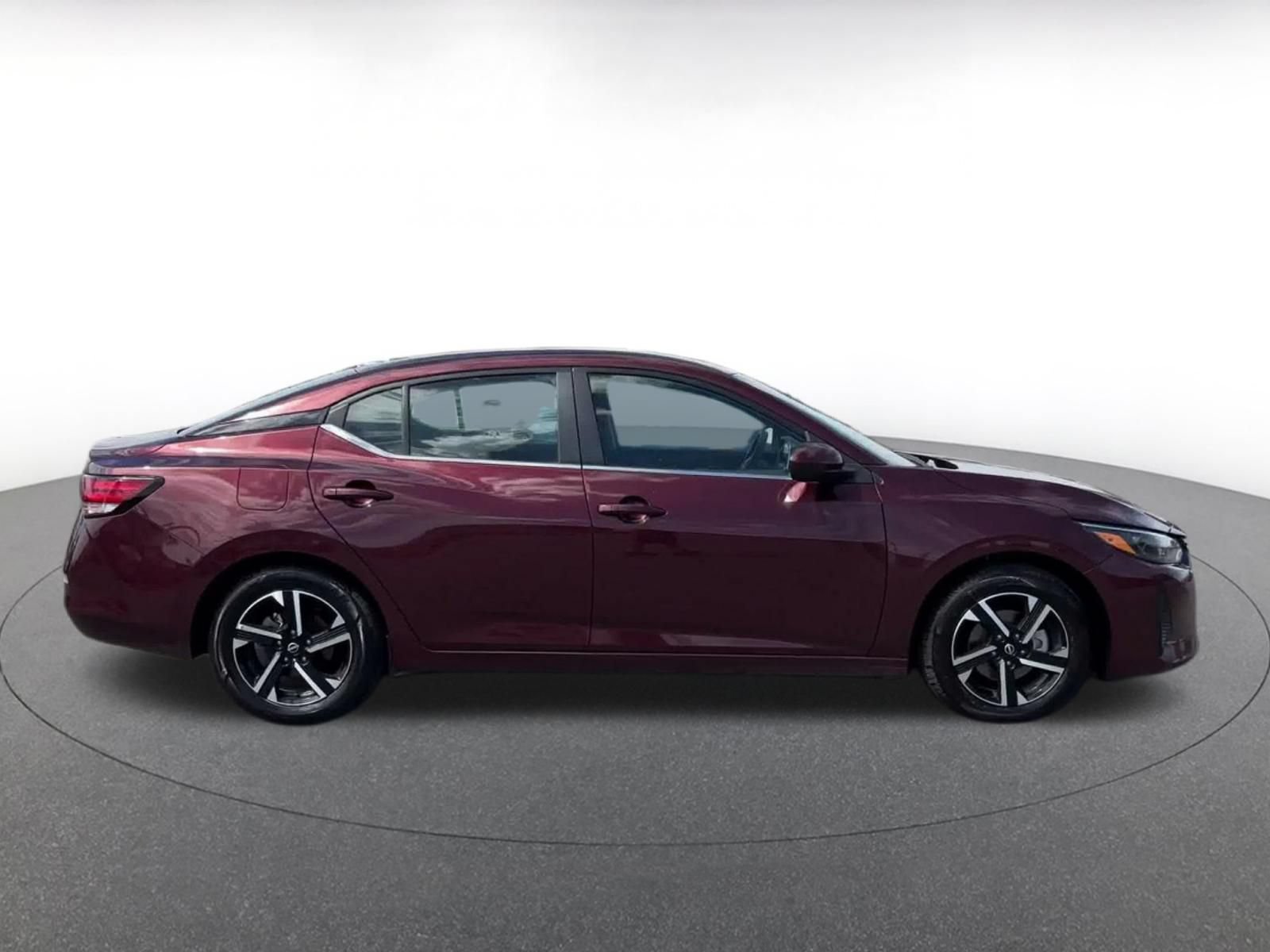 Used 2025 Nissan Sentra SV FWD image 15