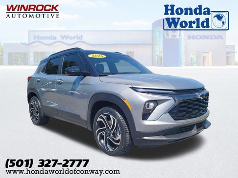 Used 2025 Chevrolet TrailBlazer RS w/ Convenience Package AWD/4WD image 1