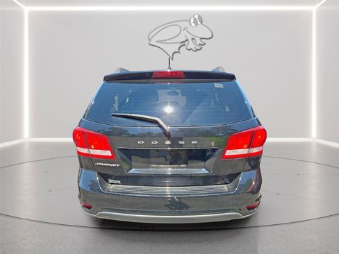 Used 2019 Dodge Journey SE FWD image 5