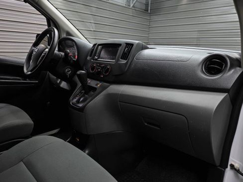 Used 2021 Nissan NV200 S FWD image 16