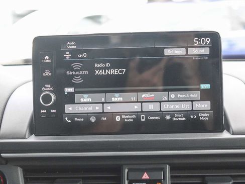 Used 2025 Honda Pilot EX-L image 15