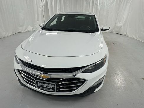 Used 2024 Chevrolet Malibu LT image 8