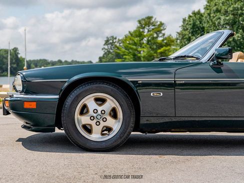 Used 1994 Jaguar XJS V12 Convertible image 4