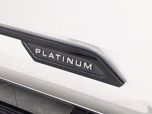 Used 2022 Toyota Tundra Platinum w/ Advanced Package AWD/4WD image 42