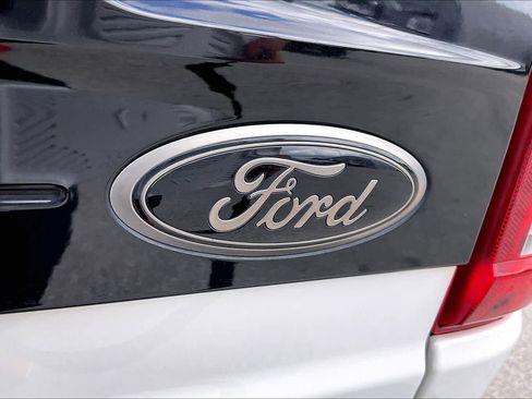 Used 2023 Ford F150 Platinum w/ Equipment Group 701A High AWD/4WD image 31