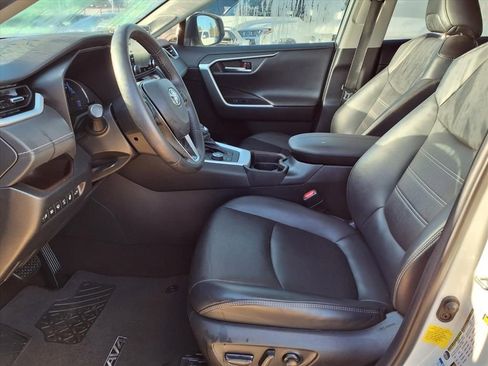 Certified 2020 Toyota RAV4 Limited image 18