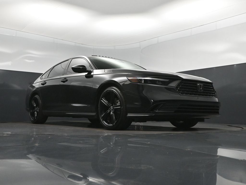 Used 2025 Honda Accord Sport image 44