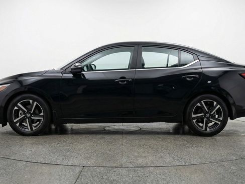 Used 2025 Nissan Sentra SV FWD image 4
