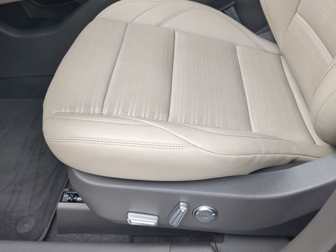 Used 2024 Lincoln Nautilus Reserve image 29