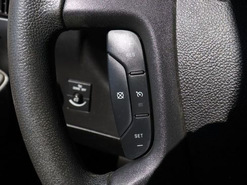 Used 2017 GMC Savana 2500 image 21