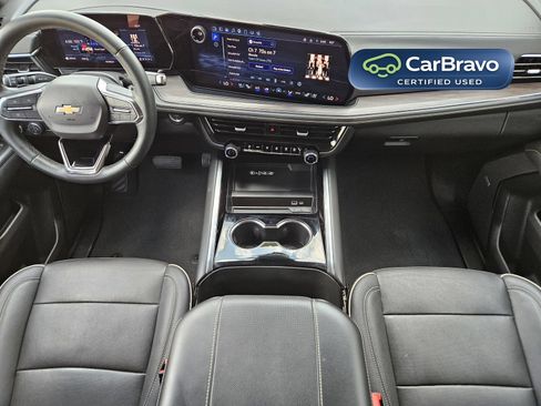 Certified 2025 Chevrolet Suburban Premier AWD/4WD image 31