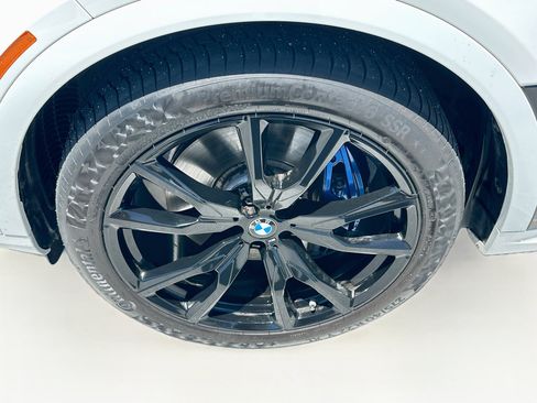 Certified 2025 BMW X7 xDrive40i w/ M Sport Package AWD/4WD image 35