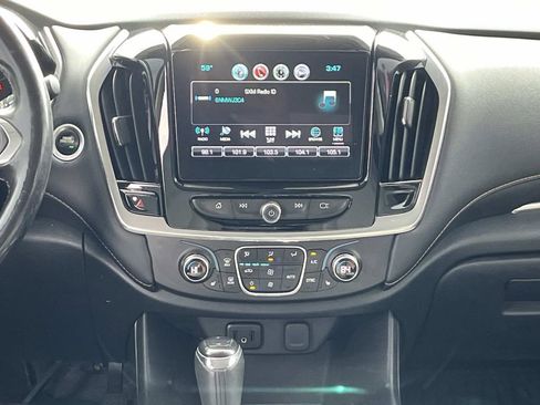 Used 2018 Chevrolet Traverse LT image 15