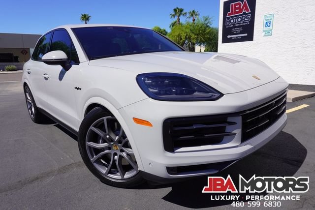 Used 2024 Porsche Cayenne AWD/4WD image 24