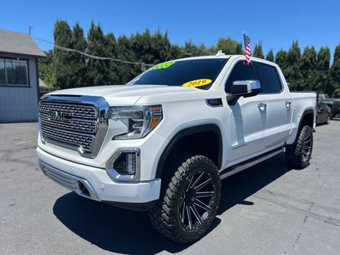 Used 2019 GMC Sierra 1500 Denali AWD/4WD image 3