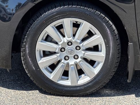 Used 2017 Toyota Sienna Limited Premium w/ Advanced Technology Package FWD image 27
