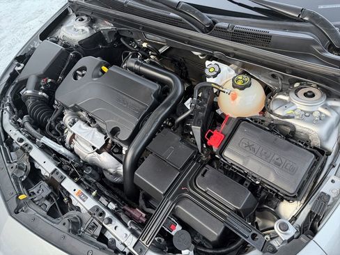 Used 2023 Chevrolet Malibu LT FWD image 31