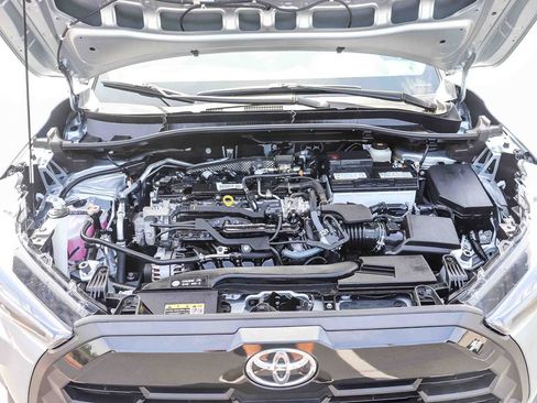 Certified 2026 Toyota Corolla Cross LE w/ Moonroof Package FWD image 34