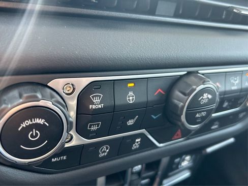 New 2025 Jeep Gladiator Sport w/ Premium Package image 47