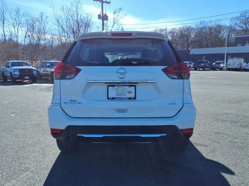 Certified 2018 Nissan Rogue S image 6