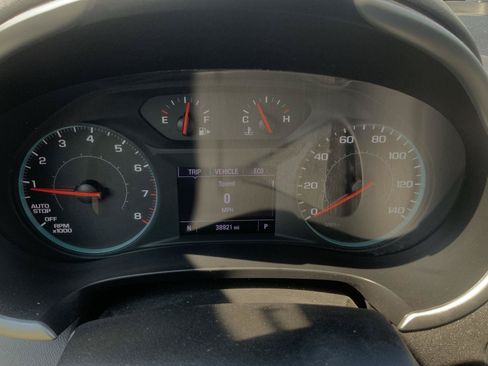 Used 2022 Chevrolet Malibu LS FWD image 16