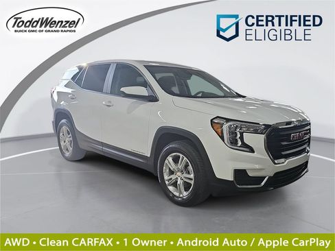 Used 2023 GMC Terrain SLE w/ LPO, Floor Liner Package AWD/4WD image 1